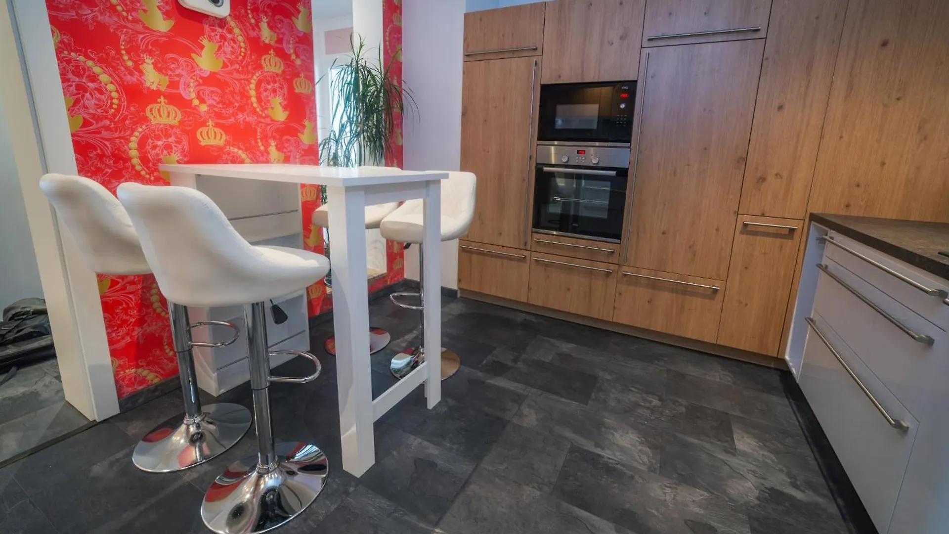 90 Qm Wohnung, 3 Zimmer, Balkon & Grosse Kueche - In Seenaehe, Schnell In Der Stadt Leipzig